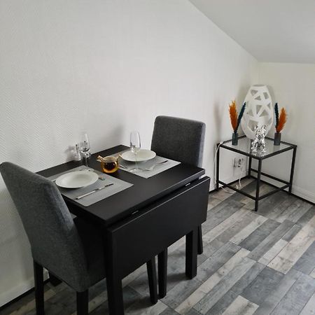 Un Appartement Qui A Du Chien Epernay Luaran gambar