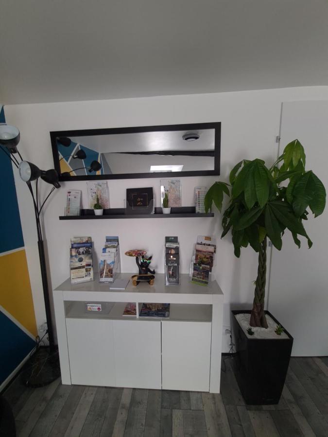 Un Appartement Qui A Du Chien Epernay Luaran gambar